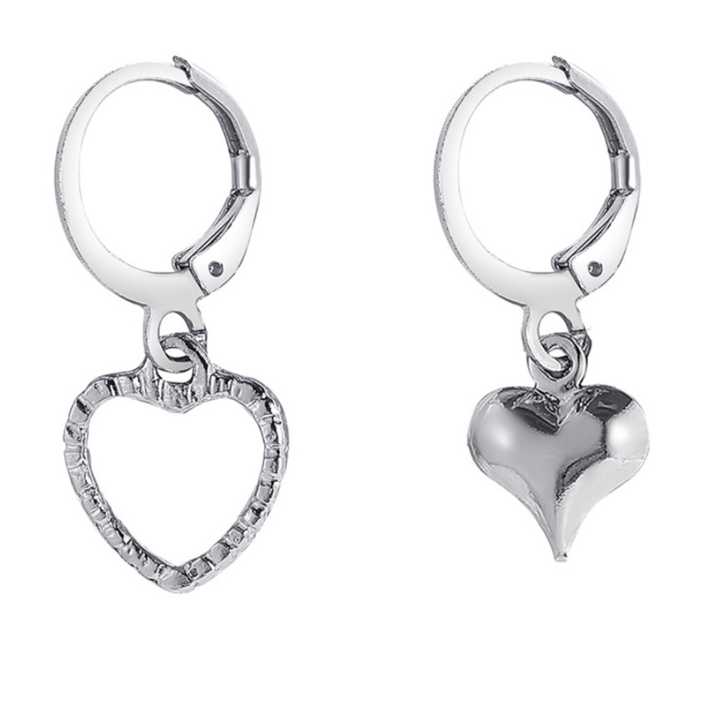 Heart mismatch boutique hanging dangle earrings NWT